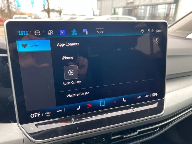 Volkswagen Golf 1.5 TSI Life Variant