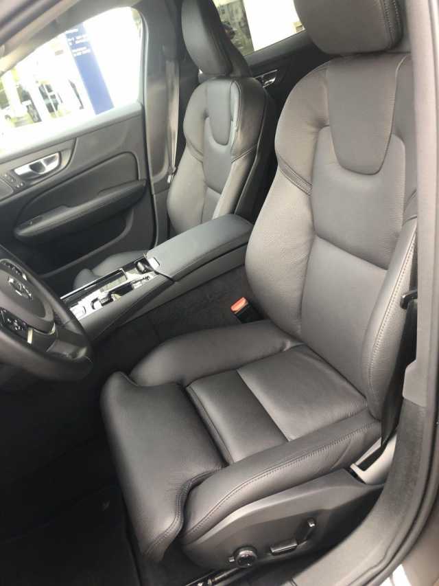 Volvo V60 AWD Dark Hybrid Plus T6