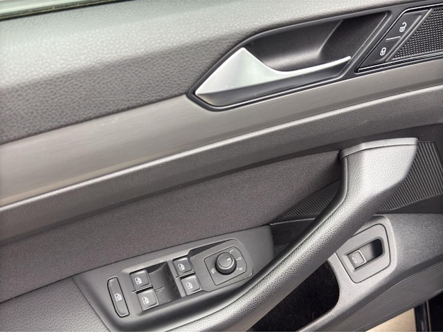 Volkswagen Passat 1.5 TSI DSG Variant