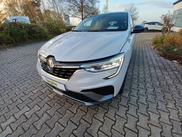 Renault Arkana E-Tech Hybrid RS