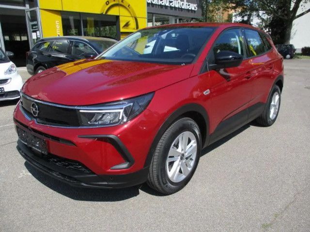 Opel Grandland X 1.2 Turbo business+