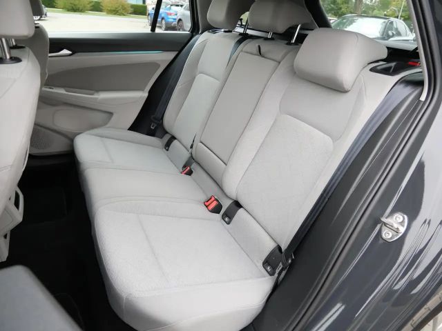 Volkswagen Golf 1.5 TSI Life Variant