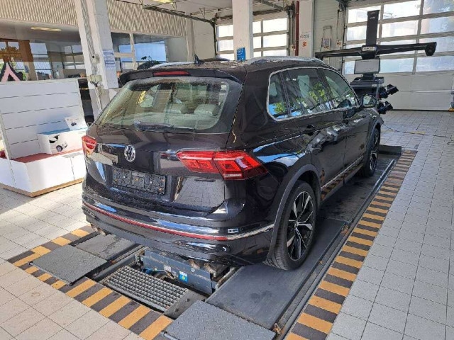 Volkswagen Tiguan 2.0 TSI DSG