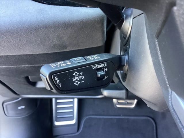 Audi A6 Avant Quattro S-Tronic