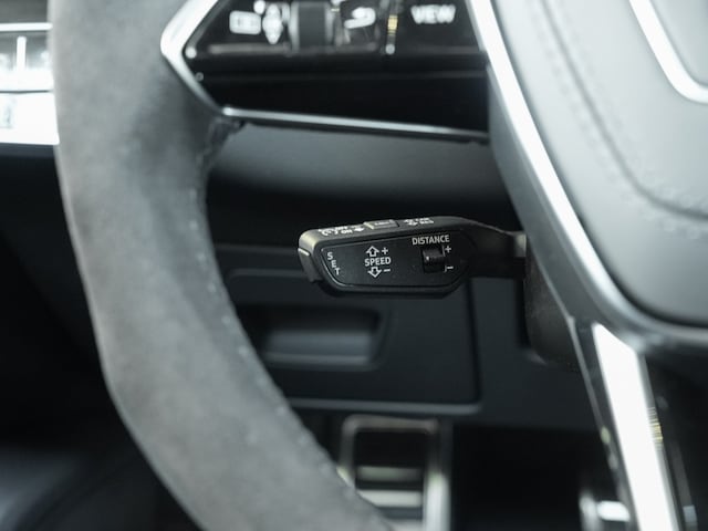 Audi A6 e-tron Avant Performance Quattro