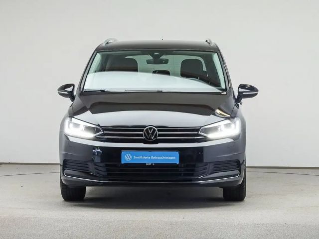 Volkswagen Touran 1.5 TSI DSG IQ.Drive