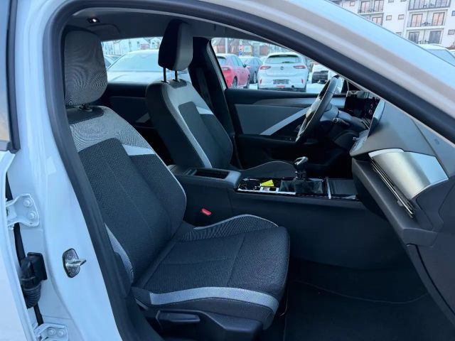 Opel Astra 1.2 Turbo Edition Turbo