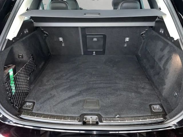 Volvo XC60 Dark Plus