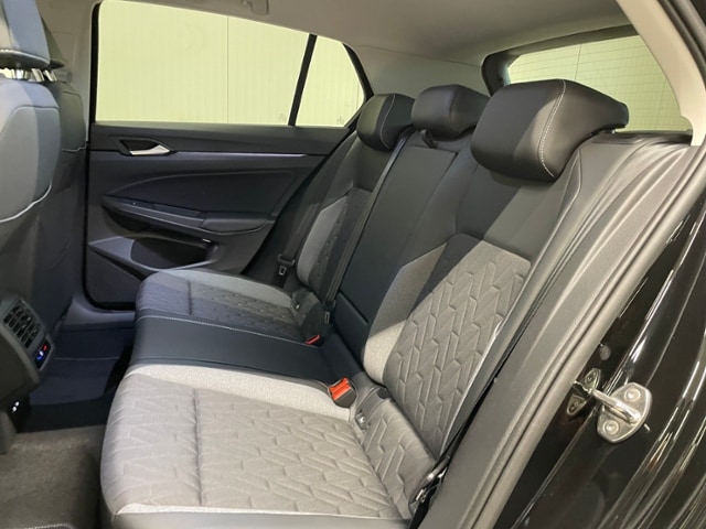 Volkswagen Golf 1.5 eTSI DSG Golf VIII