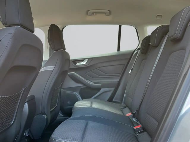 Ford Focus Cool & Connect EcoBoost Wagon