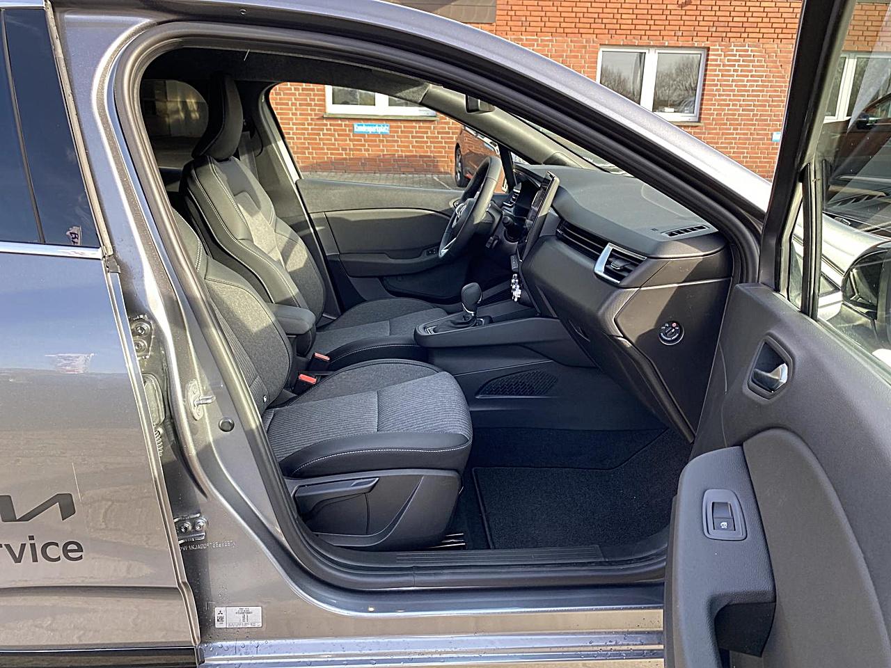 Mitsubishi Colt Hybrid