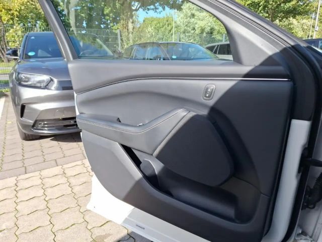 Ford Mustang Mach-E Elektro * LED-Scheinwerfer