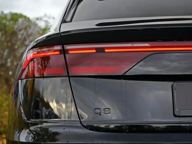 Audi Q8 Business Hybride S-Line