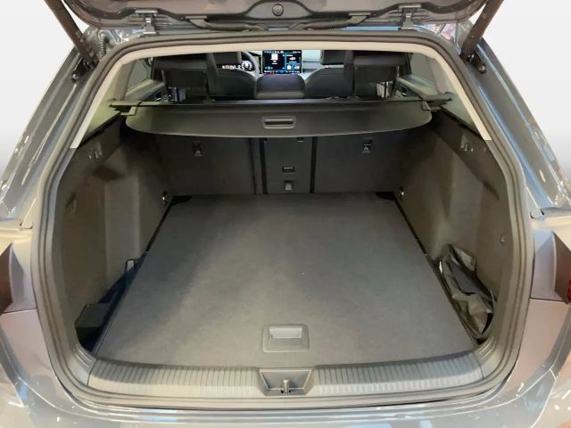 Volkswagen Golf Business DSG Variant