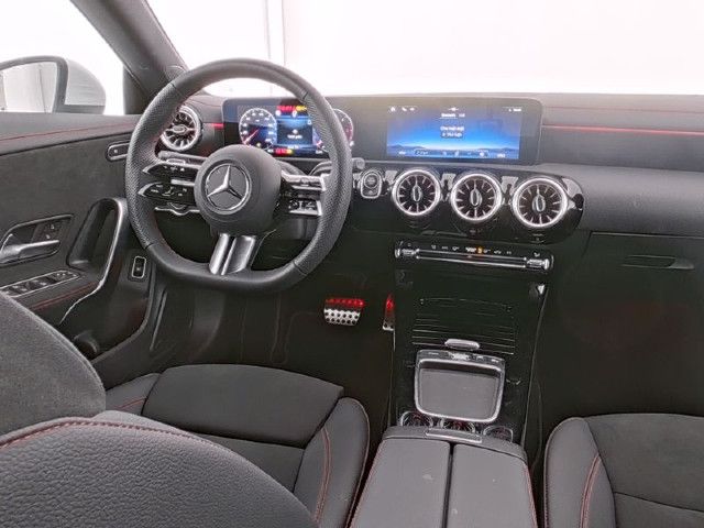 Mercedes-Benz CLA 200 CLA 200 d Coupé