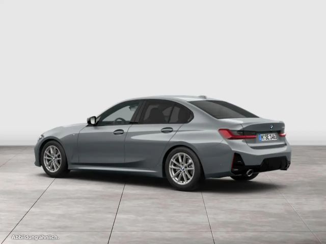 BMW 320 320i M-Sport Sedan