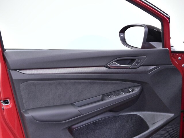 Volkswagen Golf 1.5 TSI R-Line Style