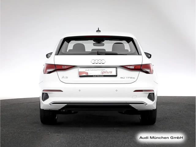 Audi A3 40 TFSI Hybride S-Tronic Sedan