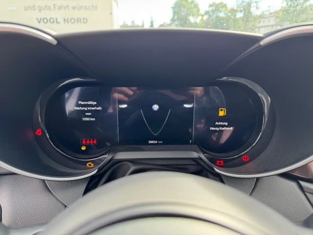 Alfa Romeo Giulia AT8 Q4 Veloce