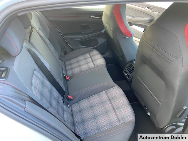 Volkswagen Golf 2.0 TSI DSG