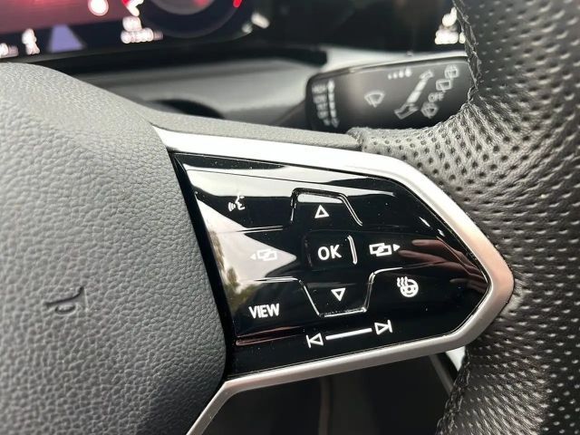 Volkswagen Golf 2.0 TSI GTI IQ.Drive