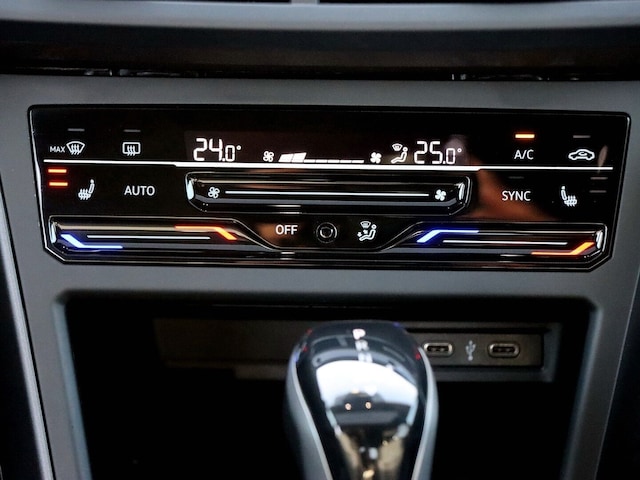 Volkswagen Taigo 1.0 TSI DSG R-Line