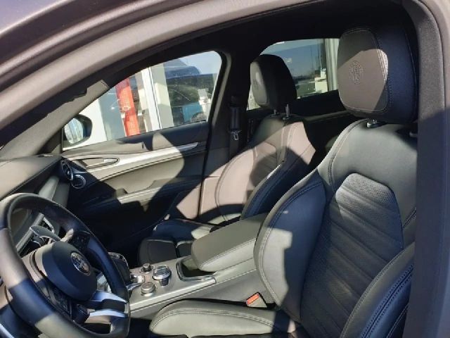 Alfa Romeo Stelvio Q4 Veloce