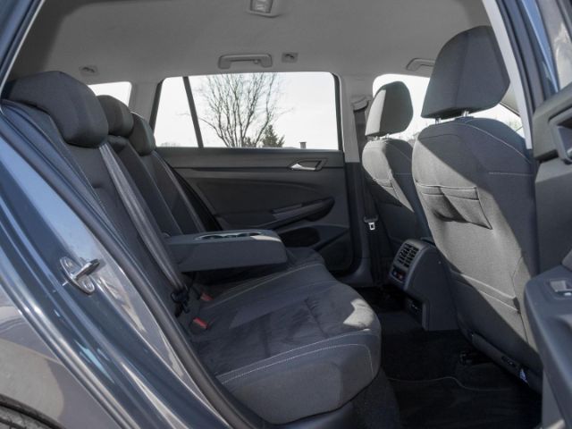 Volkswagen Golf 1.5 eTSI DSG Style Variant