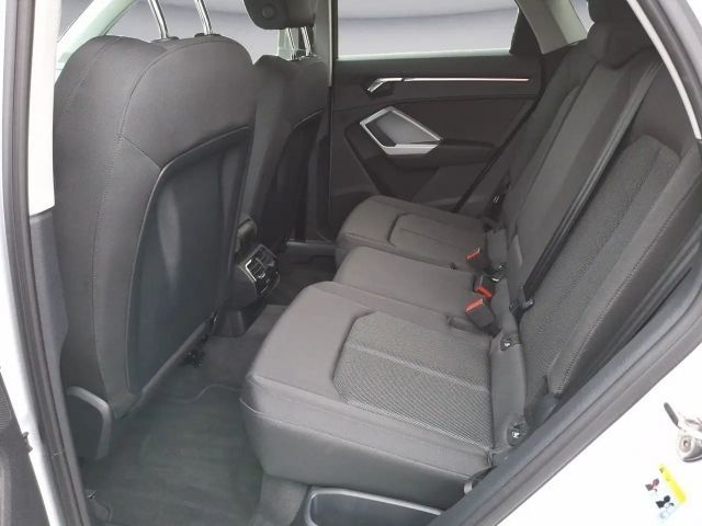 Audi Q3 35 TDI S-Tronic