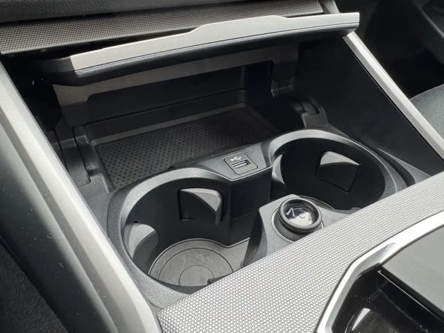 BMW 330 330i Sedan xDrive