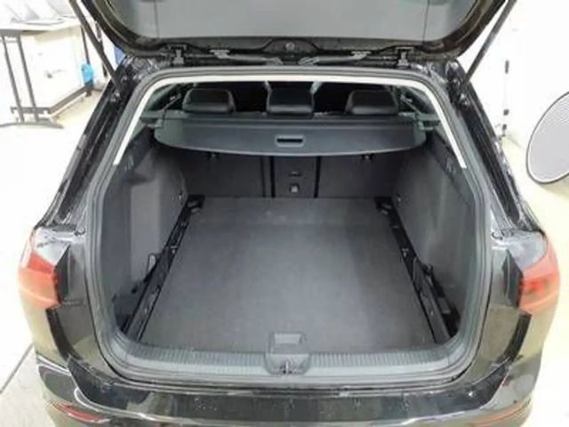 Volkswagen Golf 1.5 TSI Golf VIII Variant