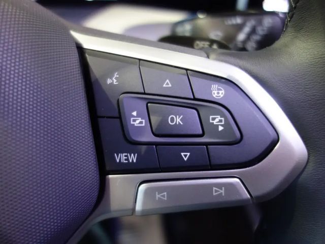 Volkswagen Golf Business DSG Variant