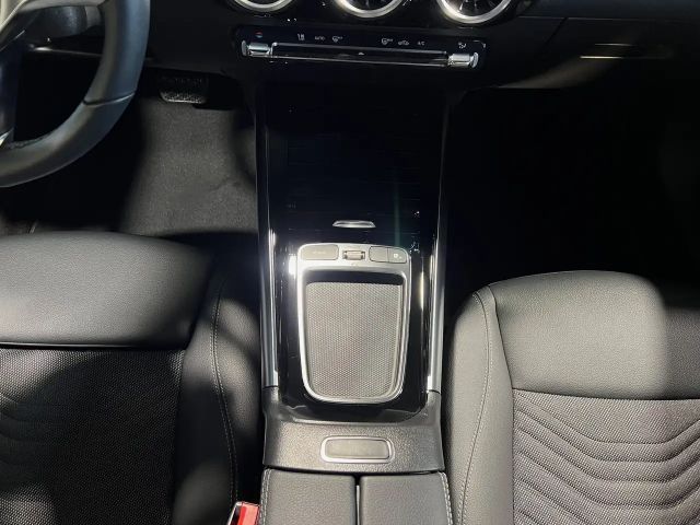 Mercedes-Benz B 200 B 200 d Progressive Sedan