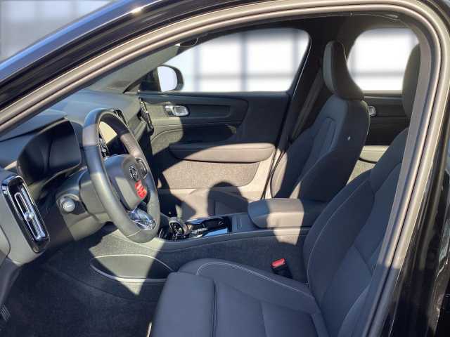 Volvo XC40 XC40 Navi LED Klima Standhzg Einparkhilfe el. Fenster