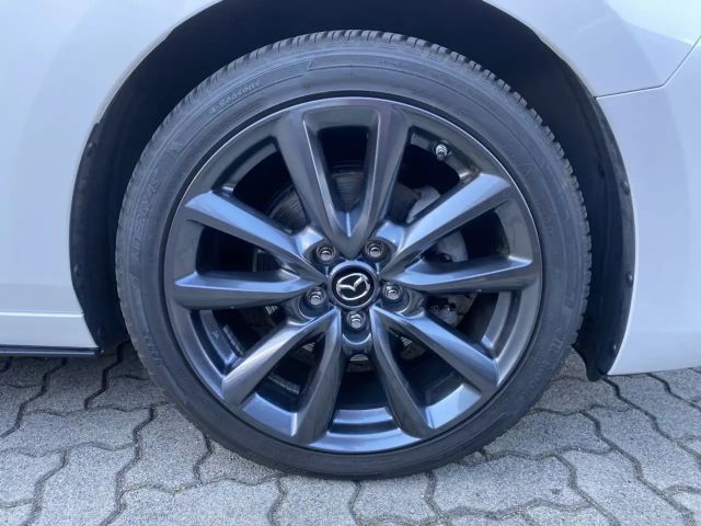 Mazda 3 SkyActiv Takumi