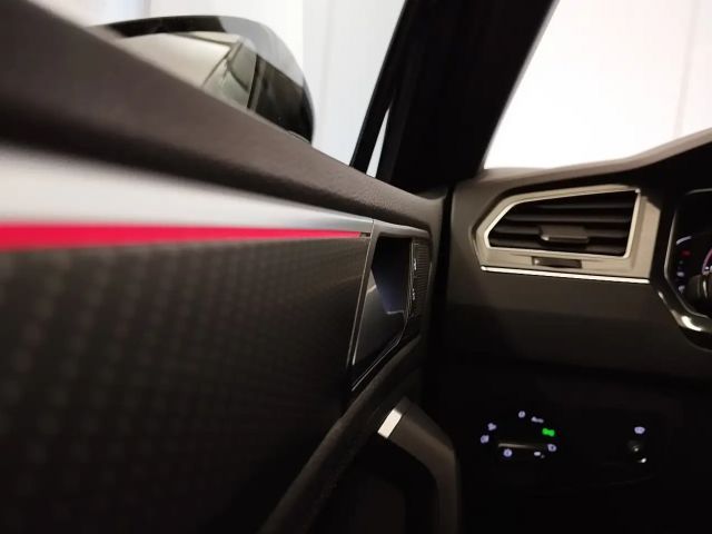 Volkswagen Tiguan R-Line Style