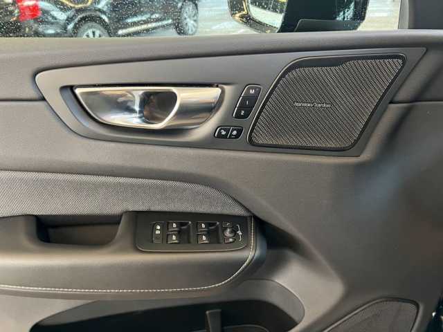 Volvo XC60 Dark Plus