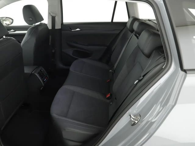 Volkswagen Golf Business DSG Variant