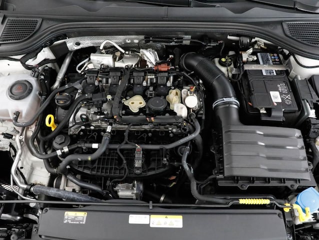 Volkswagen Golf 2.0 TSI GTI