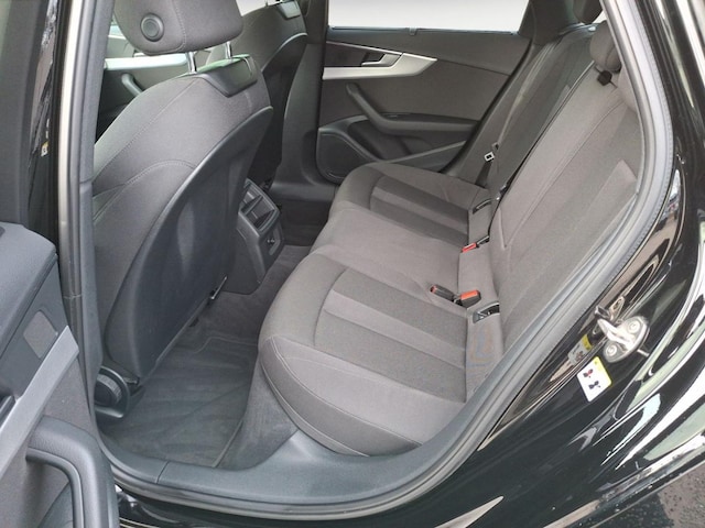 Audi A4 35 TFSI Avant S-Tronic