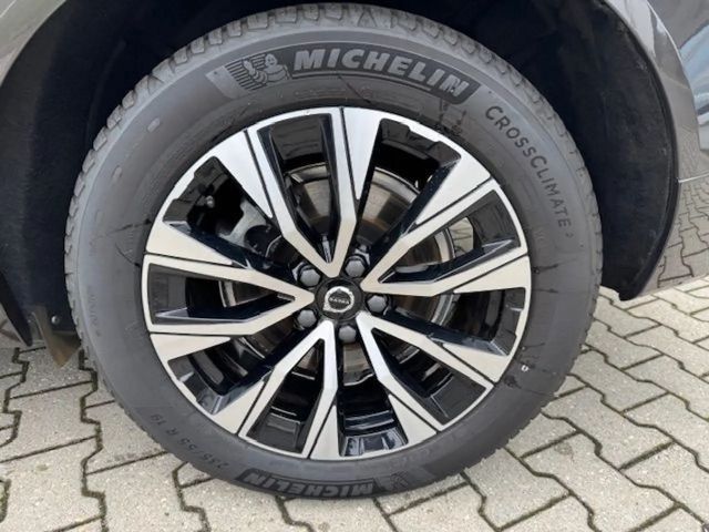 Volvo XC60 AWD Dark Plus