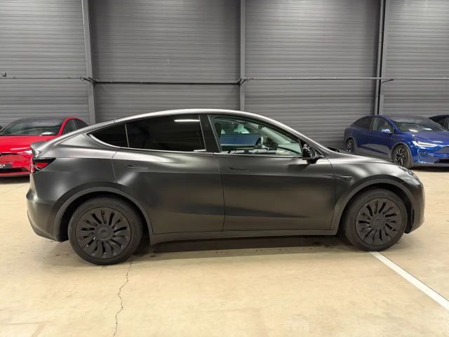 Tesla Model Y REAR WHEEL DRIVE - FULL WRAP - AUTOPILOT
