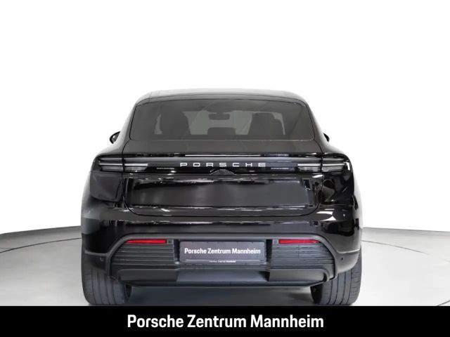 Porsche Macan 4