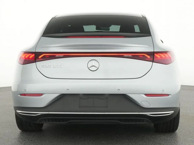 Mercedes-Benz EQE 300 Business Line Sedan