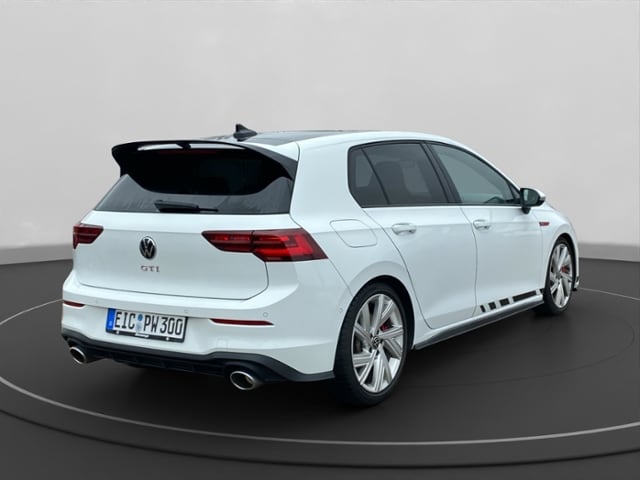 Volkswagen Golf 2.0 TSI DSG Golf VIII