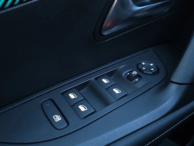Peugeot E-2008 Allure Pack