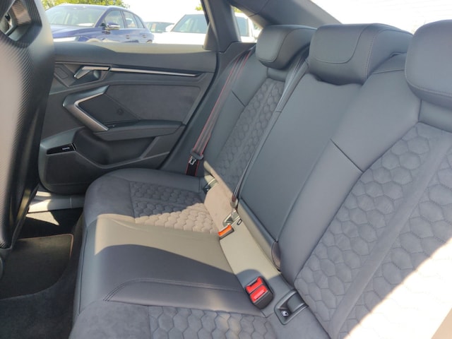 Audi RS3 Quattro S-Tronic Sedan