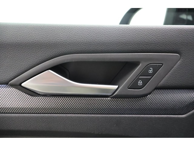 Volkswagen Golf 2.0 TDI DSG Golf VIII R-Line