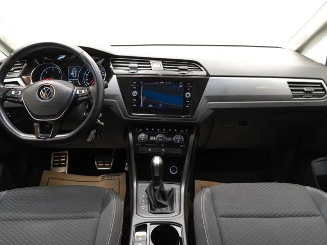 Volkswagen Touran DSG