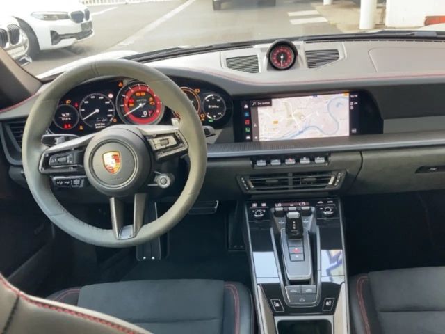Porsche 911 Cabrio Carrera GTS